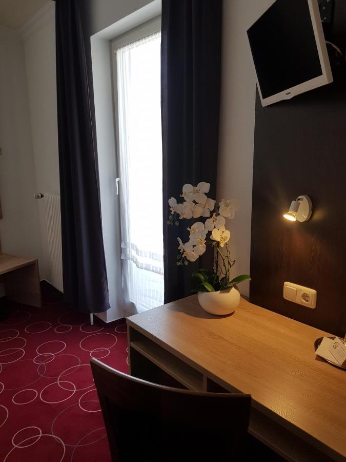 Hotel Promenade باد ستيبين المظهر الخارجي الصورة